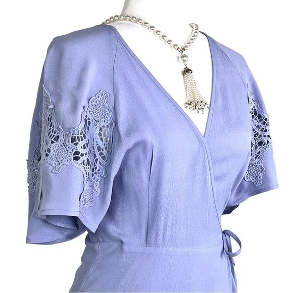 ASTR the Label Lilac wrap dress with short flutter crochet sleeves, M, EUC - Picture 4 of 15